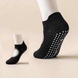 Anti slip grip socks black