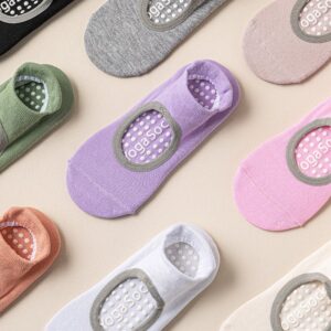 Anti slip grip socks flatlay