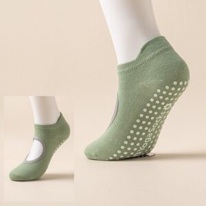 Anti slip grip socks green